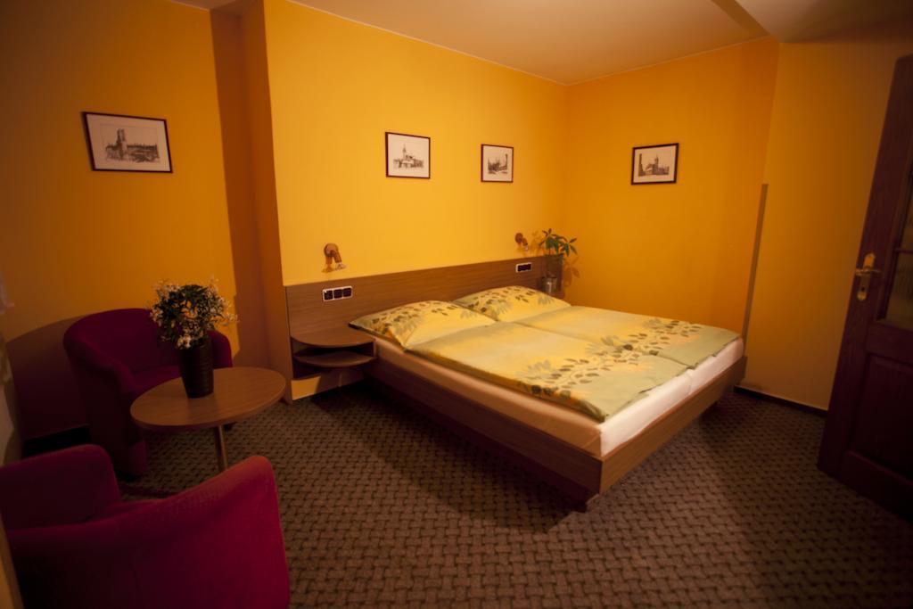 Hotel U Jiriho Гумполец Номер фото